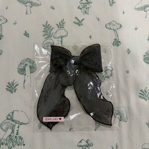 Emi Jay Bow Barette in Black